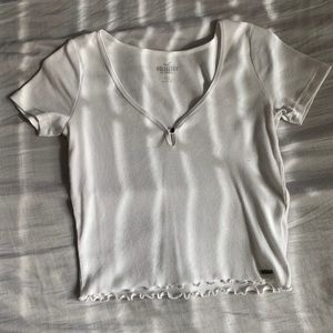 simple white top w lettuce trim bottom